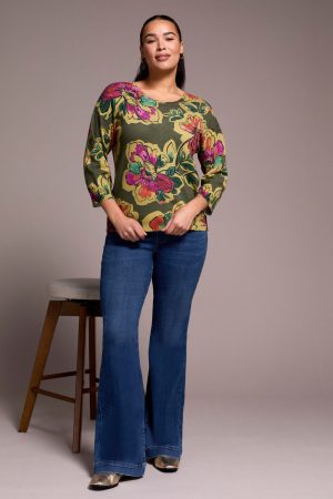 Soft Yarn Three-Quarter Sleeve Crewneck Sweater-Chive