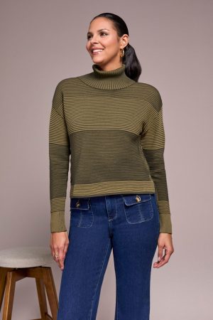 2-Tone Turtleneck High Low Sweater-Spruce