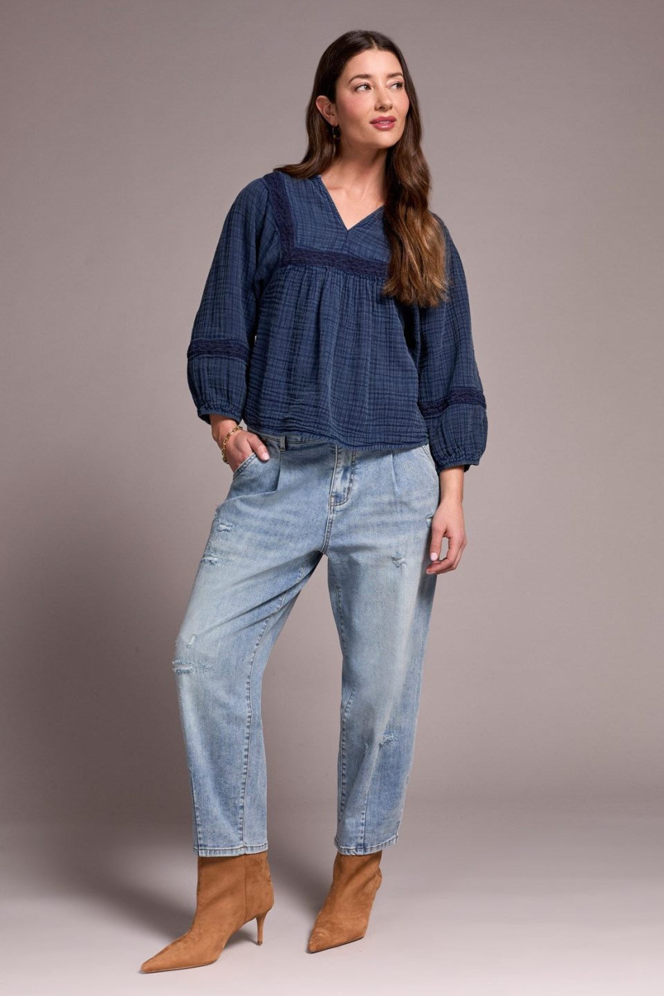 Audrey Distressed Barrel Stretch Jeans-Washedblue