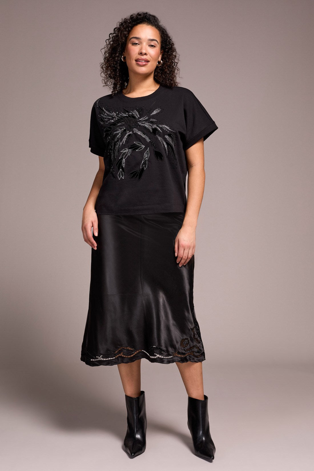 tribal-embroidered-beading-cap-sleeve-crew-neck-top-black-109-6038o0002.jpg