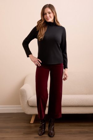 Jacquard Knit Long Sleeve V-Neck Top-Black