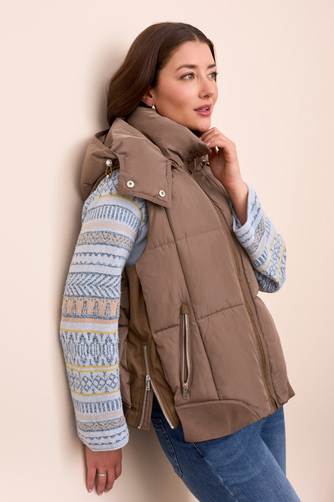 tribal-quilted-puffer-vest-with-removable-hood-fossil-112-2247o1921.jpg
