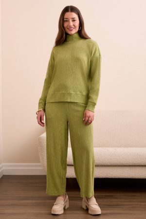 Two-Tone Crinkle Drop Shoulder Mock Neck Top-Wasabi